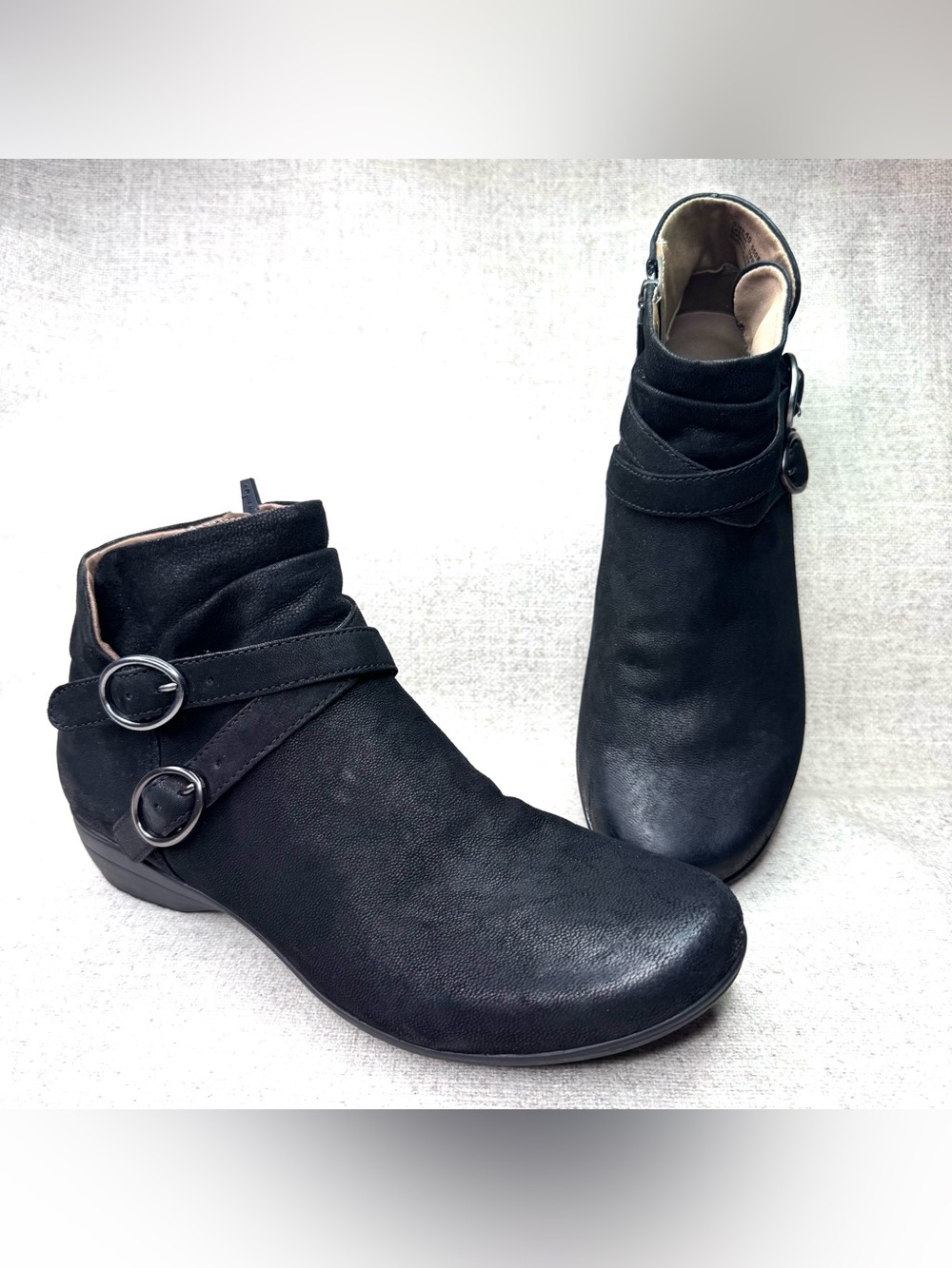 Dansko Faithe Ankle Boots black burnished leather buckle straps sz 40 comfort